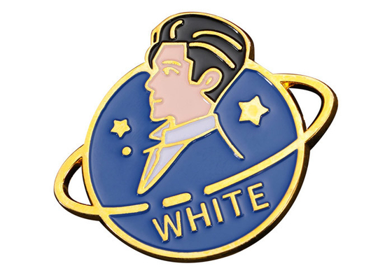 Zinc-alloy lacquered metal brooch pin badges cartoon university logo words OEM