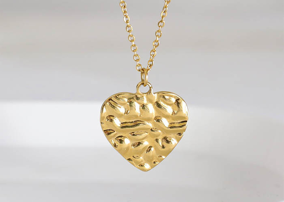 Fashion titanium steel peach heart necklace temperament pendant stainless steel love chain bar accessories